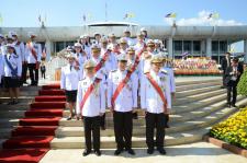 ร่วมงานพระราชพิธีฉลองวันพระราชทานรัฐธรรมนูญแห่งราชอาณาจักรไทย ประจำปีพุทธศักราช ๒๕๕๗  ณ หน้าตึกรัฐสภา